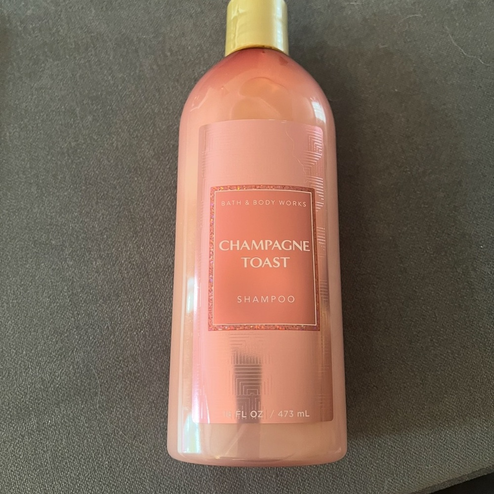 Bath & Body Works Champagne Toast scented Shampoo